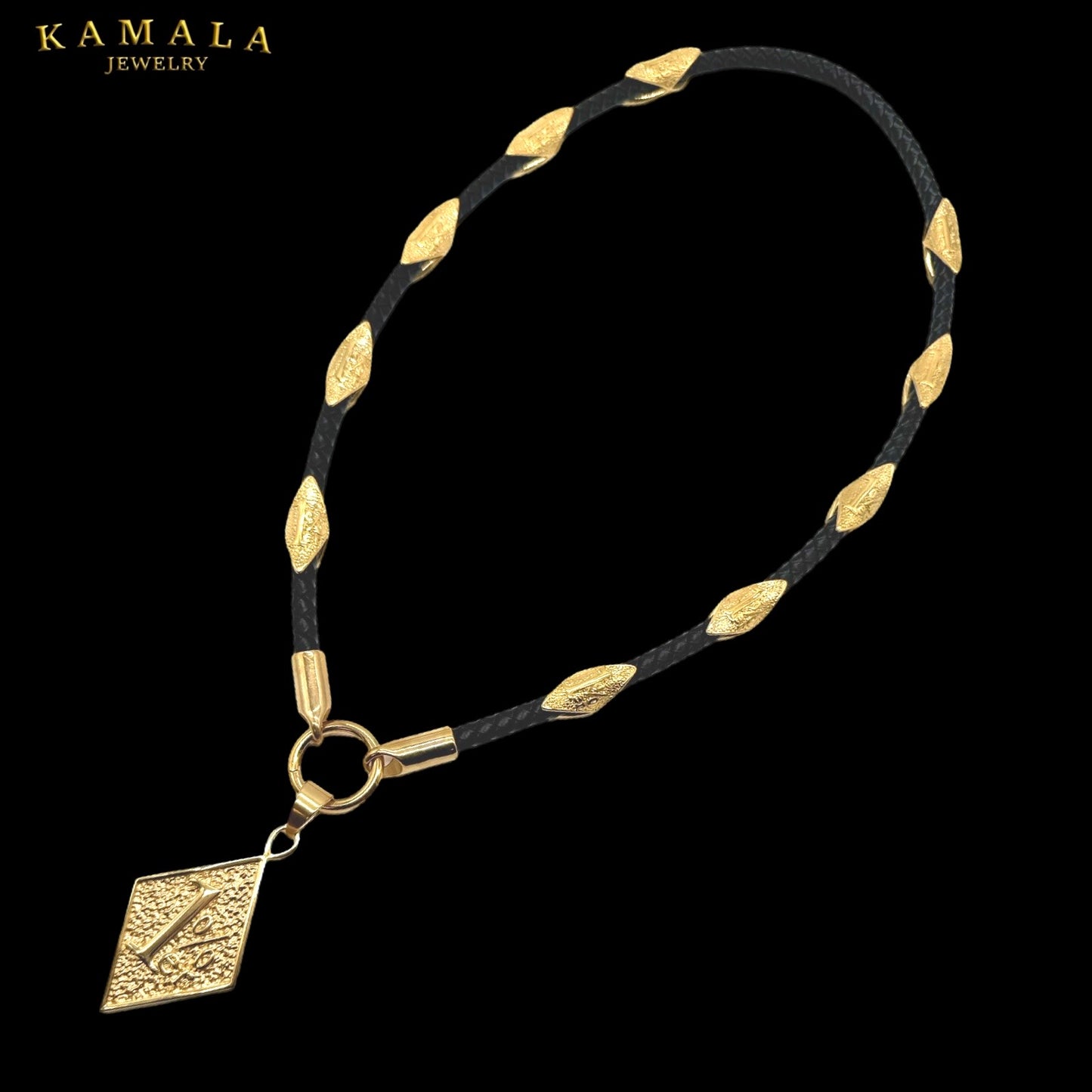 NEU - 1%er Halskette - Schwarzem Leder & Gold - Raute Design