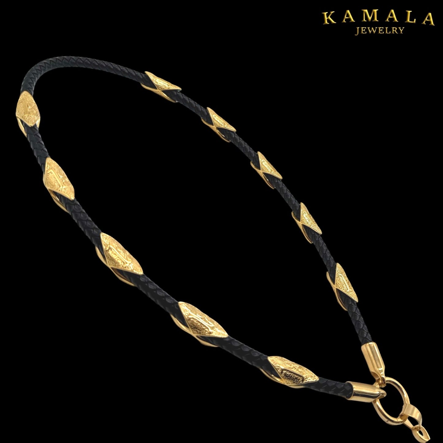 NEU - 1%er Halskette - Schwarzem Leder & Gold - Raute Design
