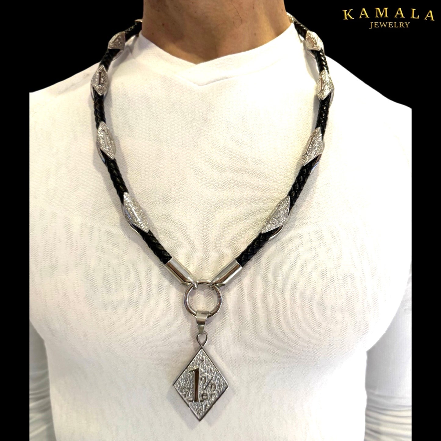 NEU - 1%er Halskette - Schwarzem Leder & Silber - Raute Design