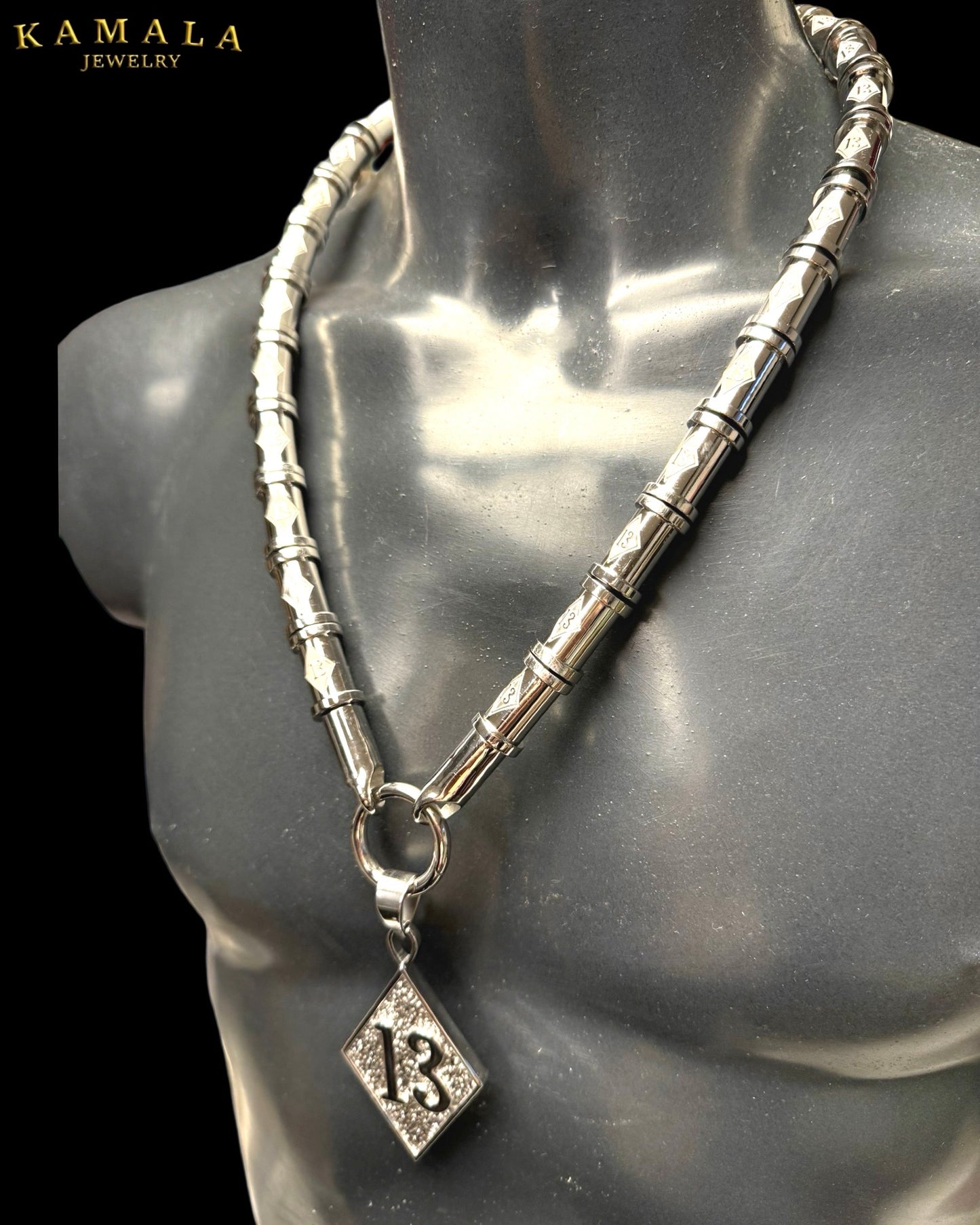 Exklusive Luxus-Halskette mit 13 Logo - Silber