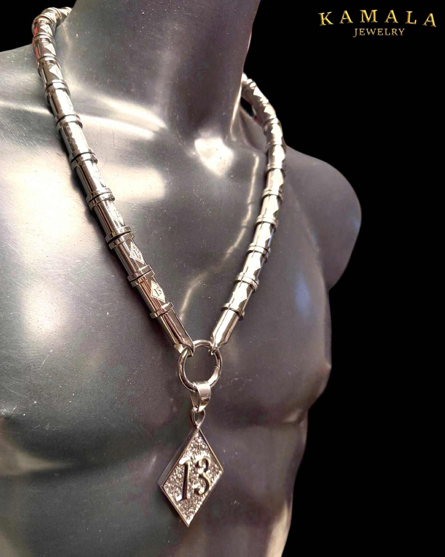 Exklusive Luxus-Halskette mit 13 Logo - Silber