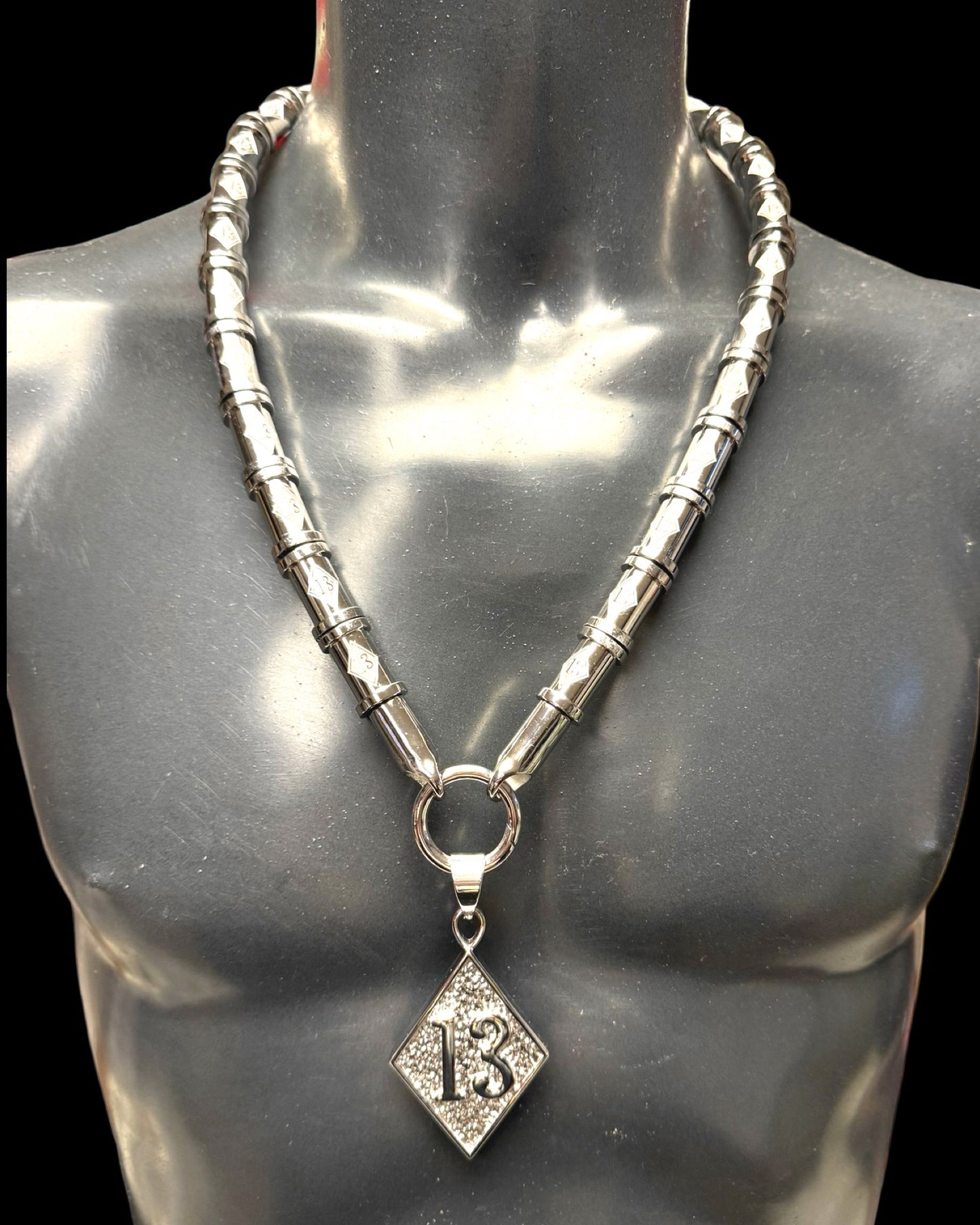 Exklusive Luxus-Halskette mit 13 Logo - Silber