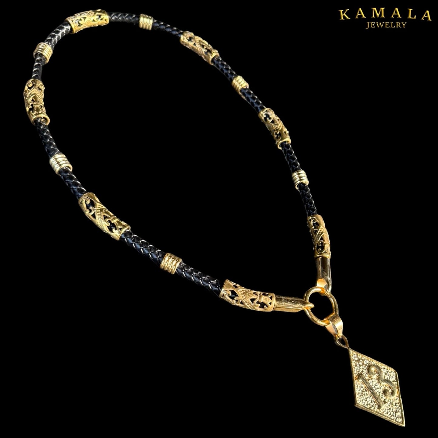 Fleur de Rebell - Leder Halskette mit Gold - Französische Lilie