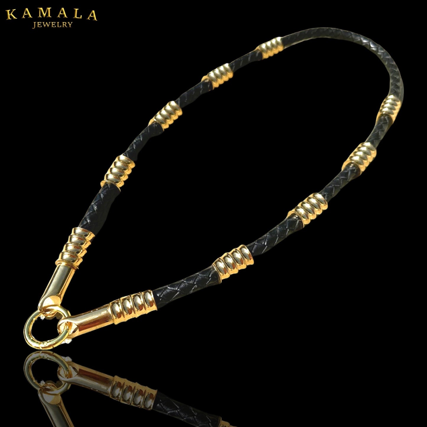 Schwarze Leder Halskette mit Gold - Capone Gold