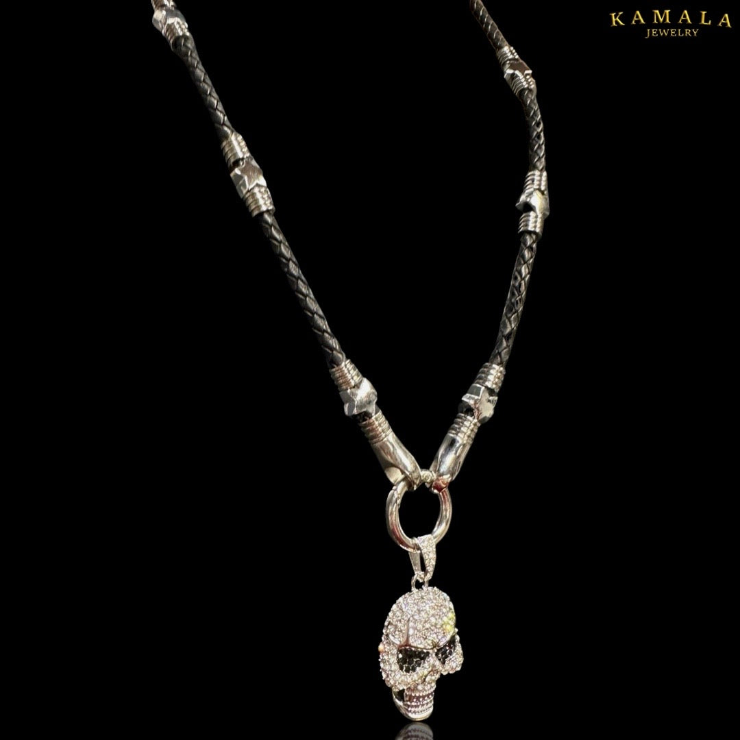 Womans Halskette - Schwarze Leder mit Skull