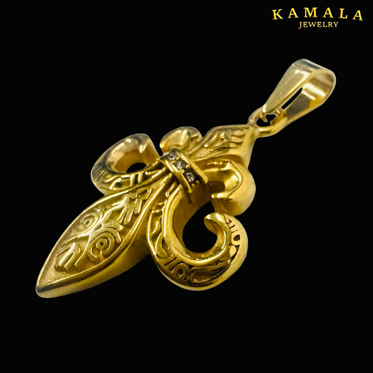 Fleur de Lis Anhänger Gold – Ornament Design & Stones | 4,5 cm