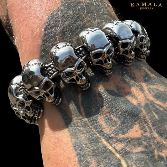 Massives Edelstahl-Armband mit Totenköpfen
