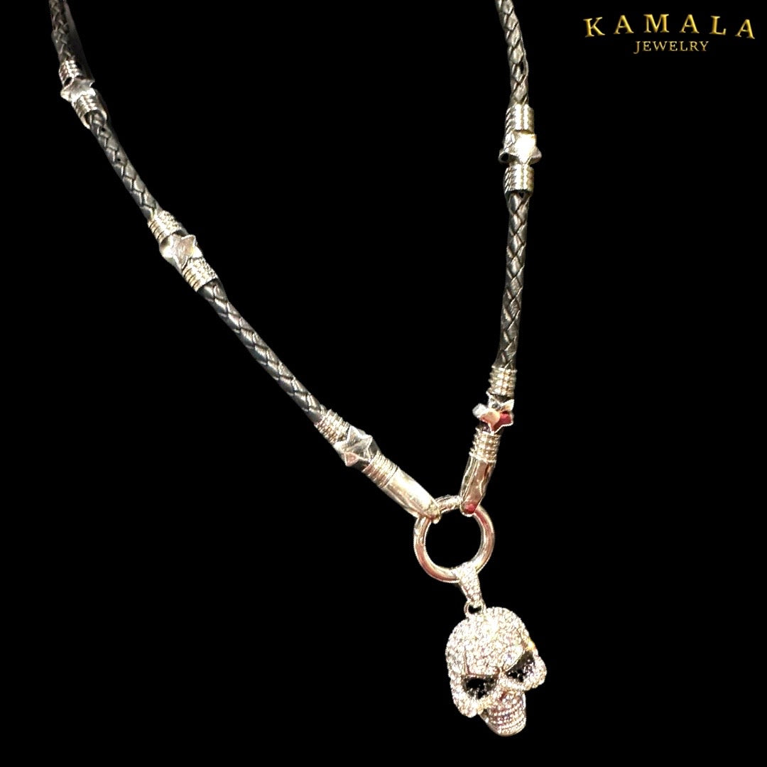 Womans Halskette - Schwarze Leder mit Skull