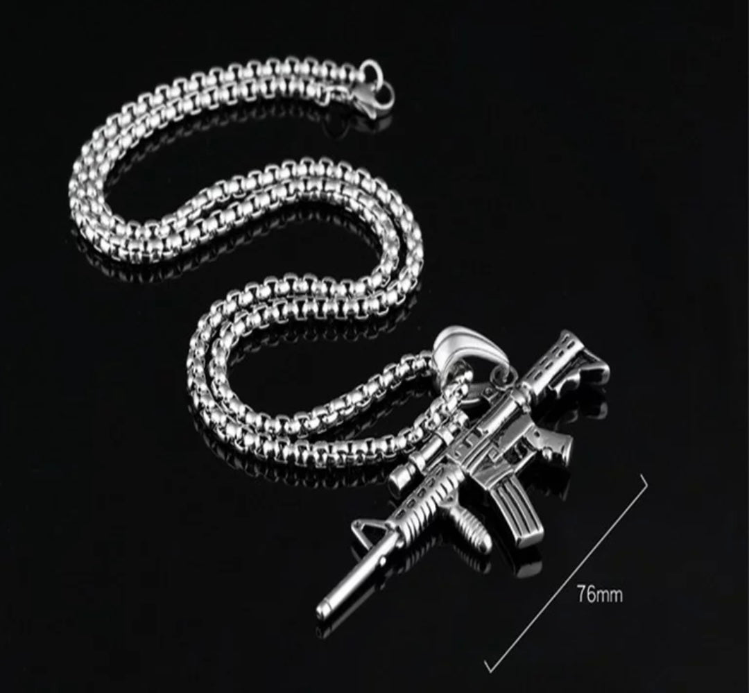 Halskette mit M96
