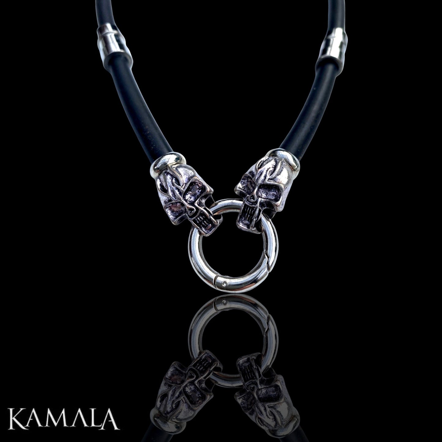 Kautschuk Halskette mit Edelstahl & Skulls - Gambino Silber Skulls